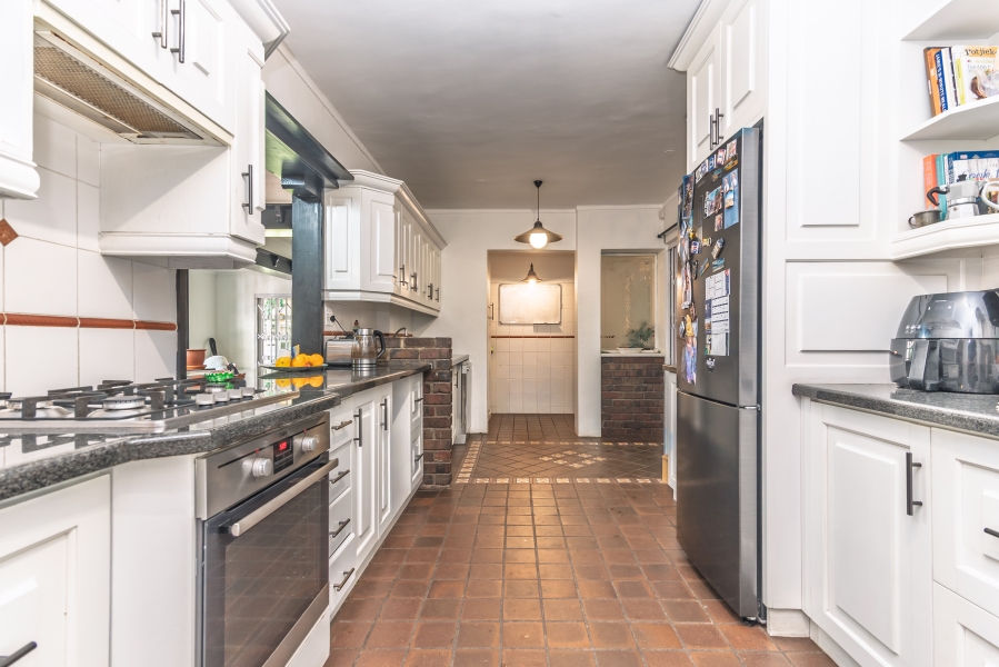 4 Bedroom Property for Sale in Rondebosch Western Cape